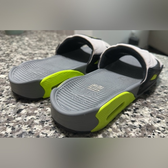 Nike Air Max 90 Slides Sandals Grey Volt Green size 6 boys and 7-7.5 women’s. - Picture 2 of 6